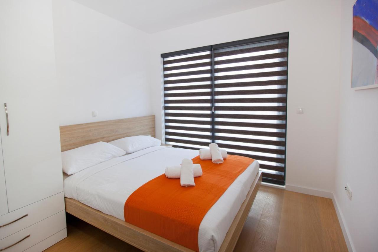 Apartments By The Sea Makarska - 19145 Екстериор снимка