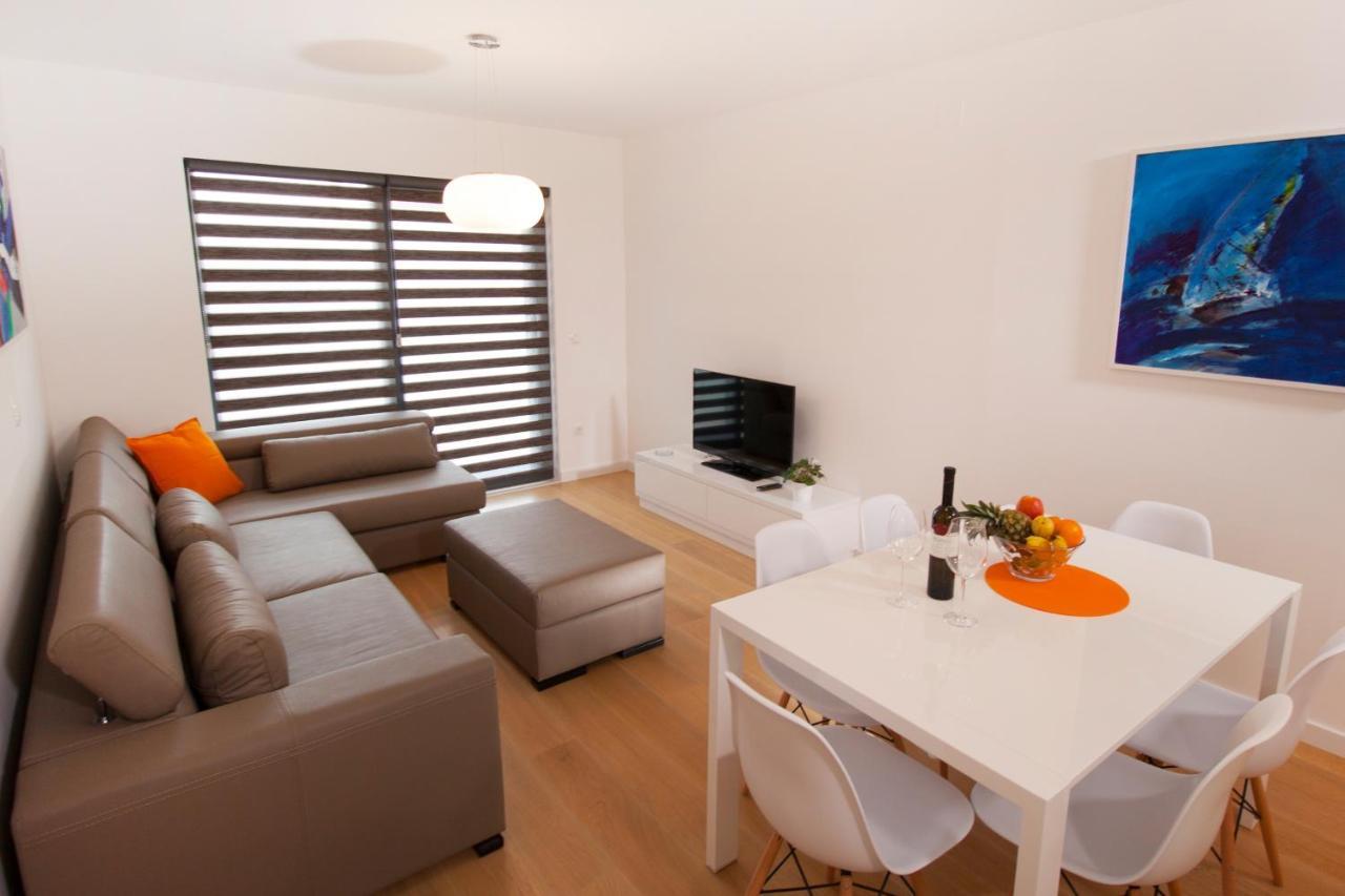 Apartments By The Sea Makarska - 19145 Екстериор снимка